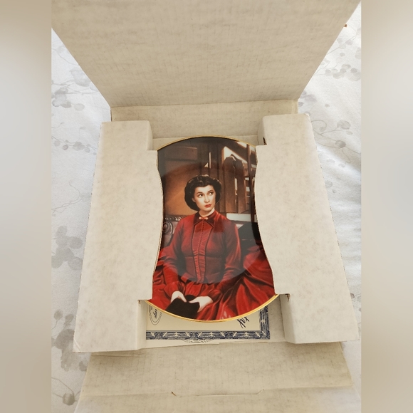 Scarlett O'Hara Keepsake Plate - Picture 4 of 5